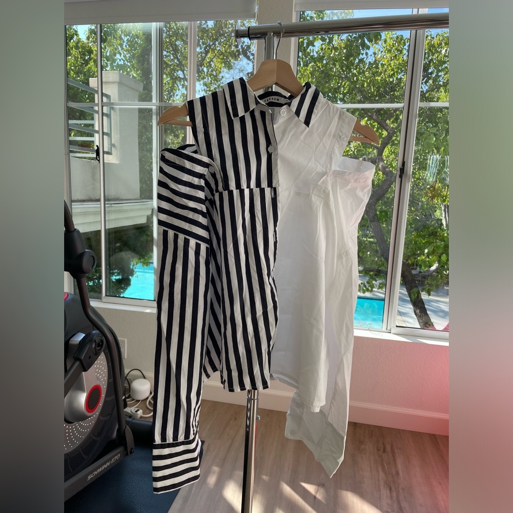 Stripe shirt with pattern contrast